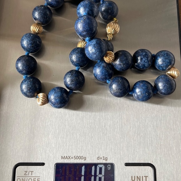 14k Fluted Yellow Gold & Large (15mm) Blue Lapis Bead Vintage Estate Necklace - Picture 13 of 13